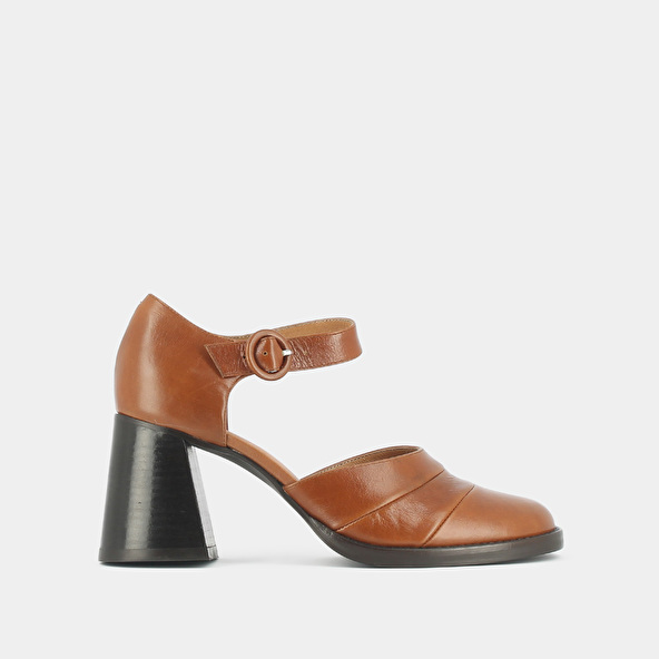 Babies with heel and strap in light cognac leather | DESTINEE