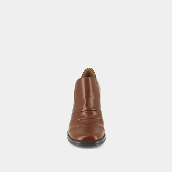 Heeled loafers in cognac leather | DESTIN