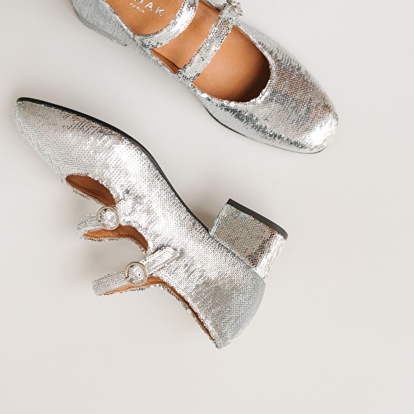 Babies with double buckles and heel in silver sequins | DOMI