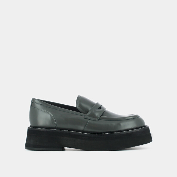Platform loafers in grey shiny leather | DAFFY