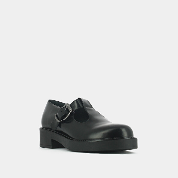 Thick-soled pumps in black shiny leather | DIDINE