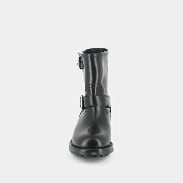 Shoelace boots, notched sole and silver buckle detail black glazed leather | DIVIUS