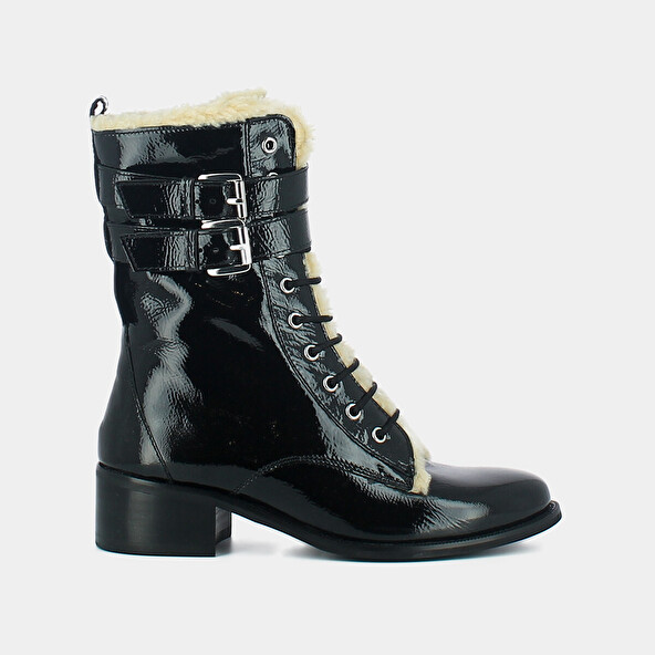 Heeled boots with laces in black patent | PANAMA