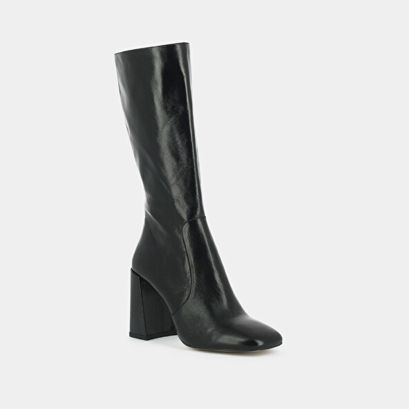 Heeled boots with square toe in black aged leather | VACCA