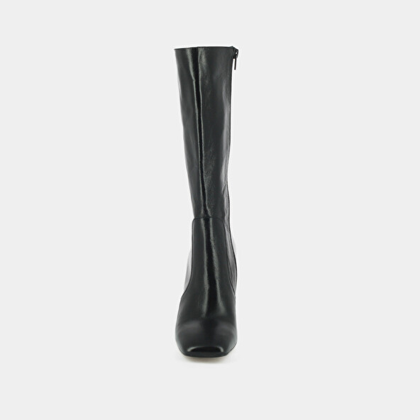 Heeled boots with square toe in black aged leather | VACCA