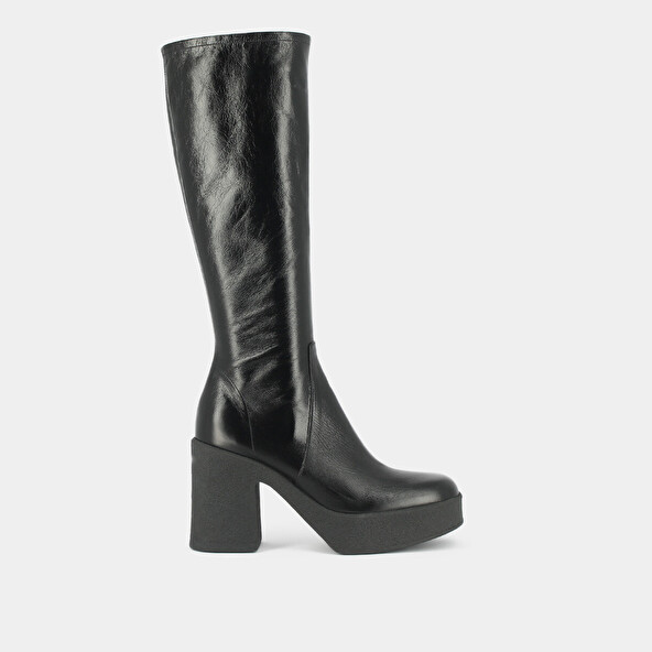 Platform boots in black aged leather | DRICIA