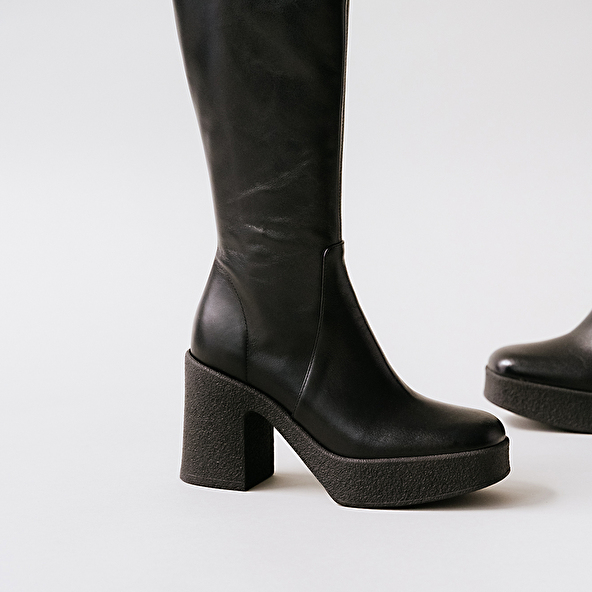 Platform boots in black aged leather | DRICIA