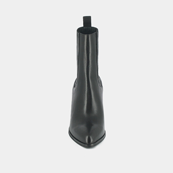 Heeled ankle boots with gathers in black leather | DOLORES