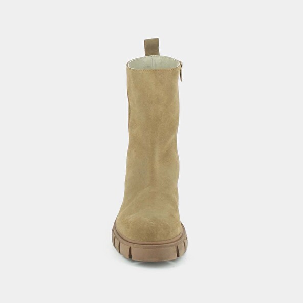 Heeled boots with notched soles in beige suede | MANET