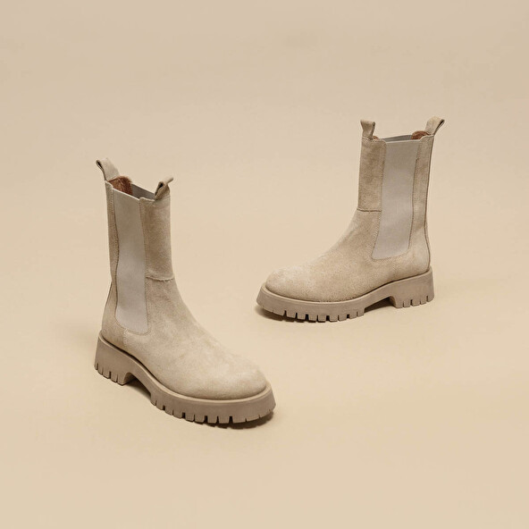 Platform boots in beige suede | RIDLE