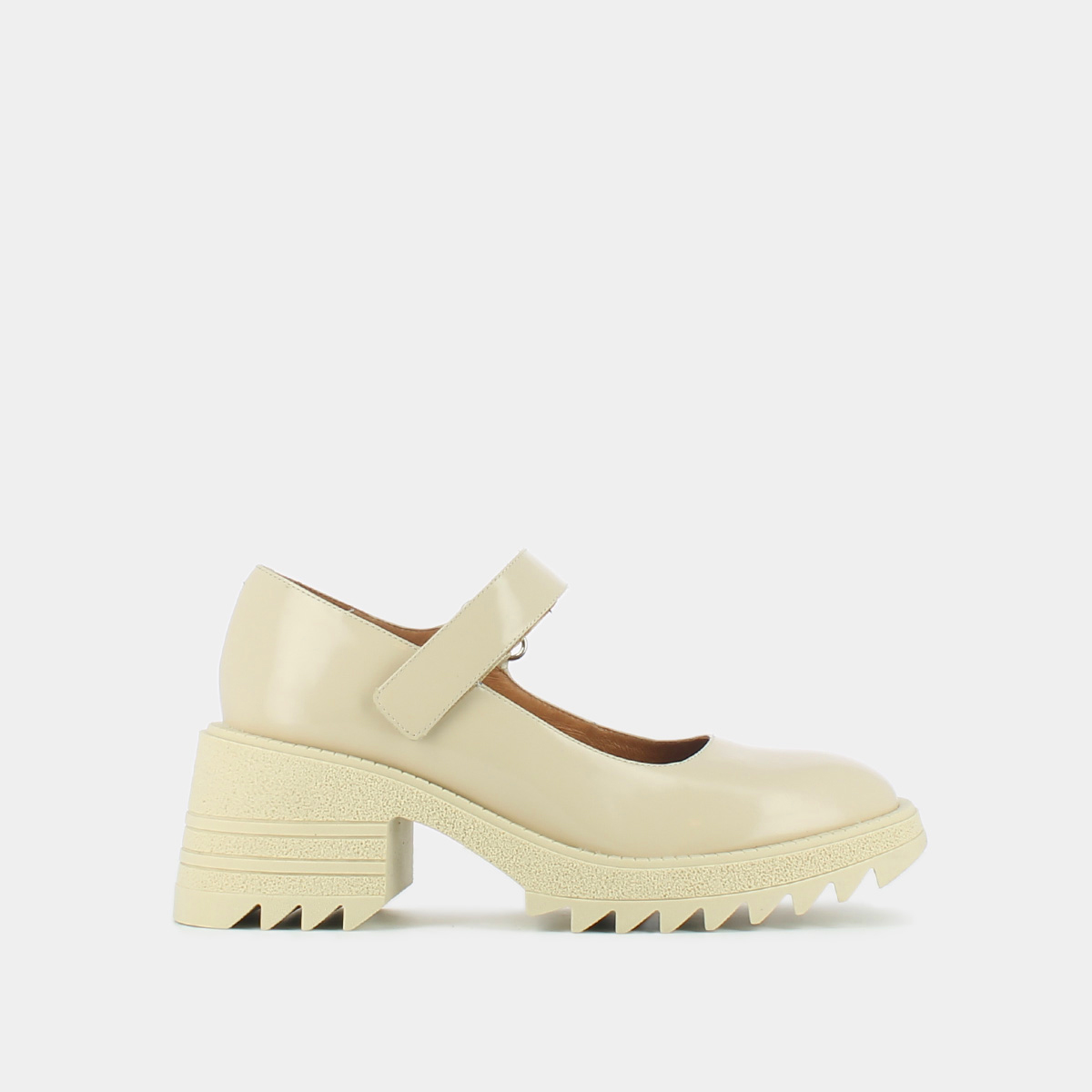 Babies with notched soles in glazed ecru leather | DOVY