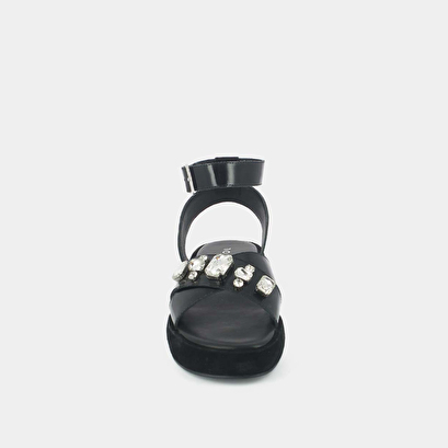 Cross-strap sandals with rhinestones in black glazed leather | world
