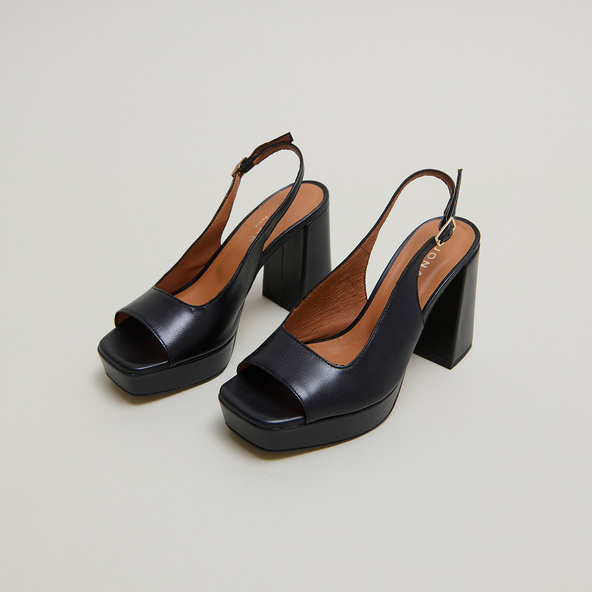Square toe pumps with high heels in black leather | VLAD