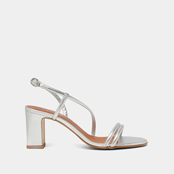 Sandals with heels and straps in silver metallic leather | VICENTE