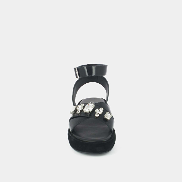 Cross-strap sandals with rhinestones in black glazed leather | WORLD