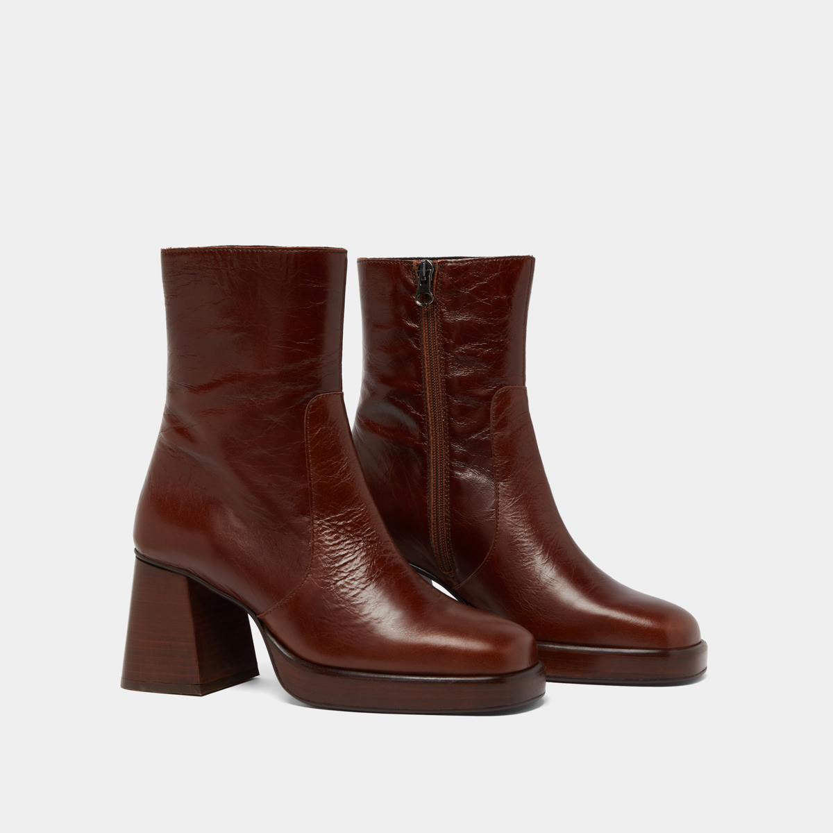 Platform ankle boots in brown distressed leather | BRIGAND