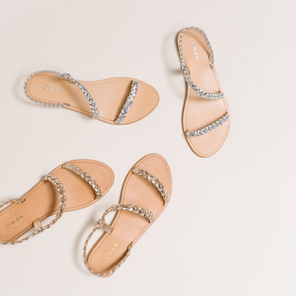 Braided strappy sandals in gold metallic leather | WINDY