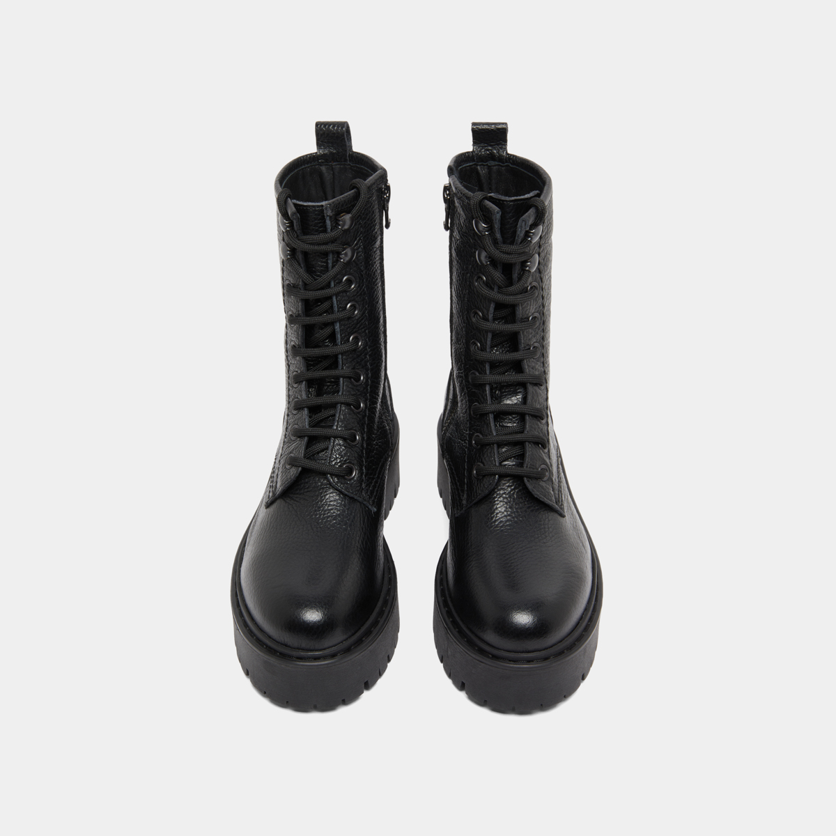 Platform boots with laces in black grained leather | ROBBO
