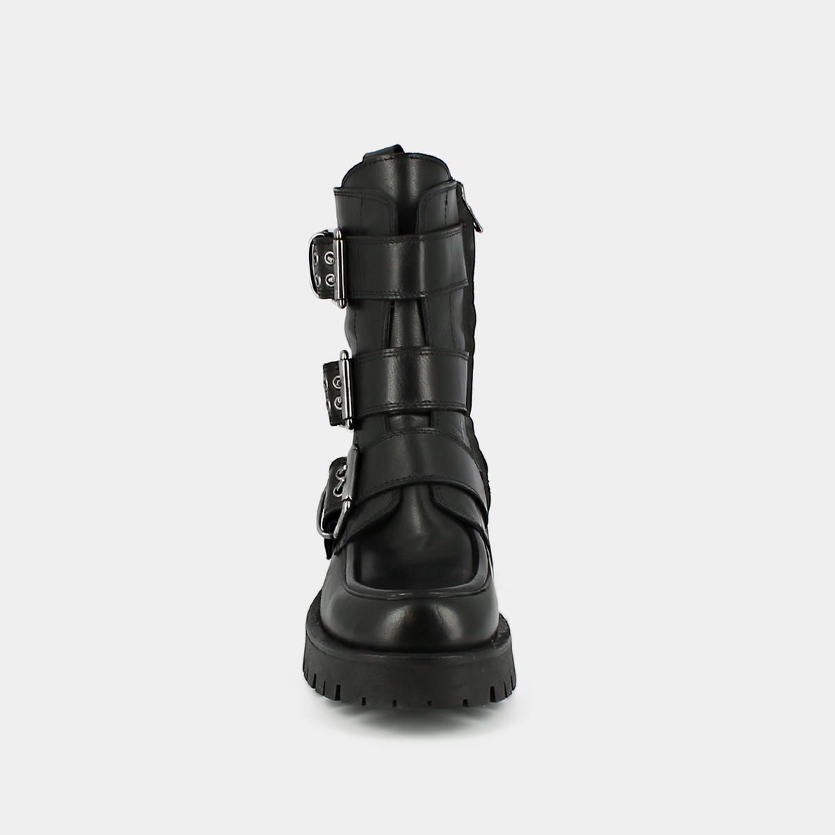 Boots with notched soles and straps in black leather | RUNNER