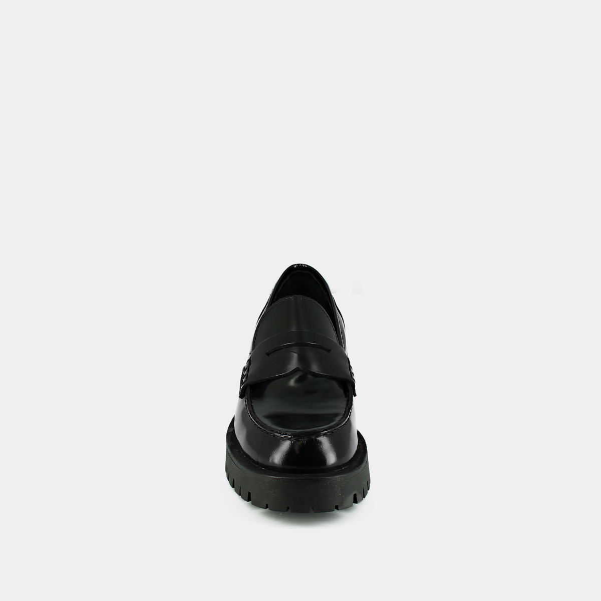 Moccasins with notched soles in glazed black leather | RIMANA
