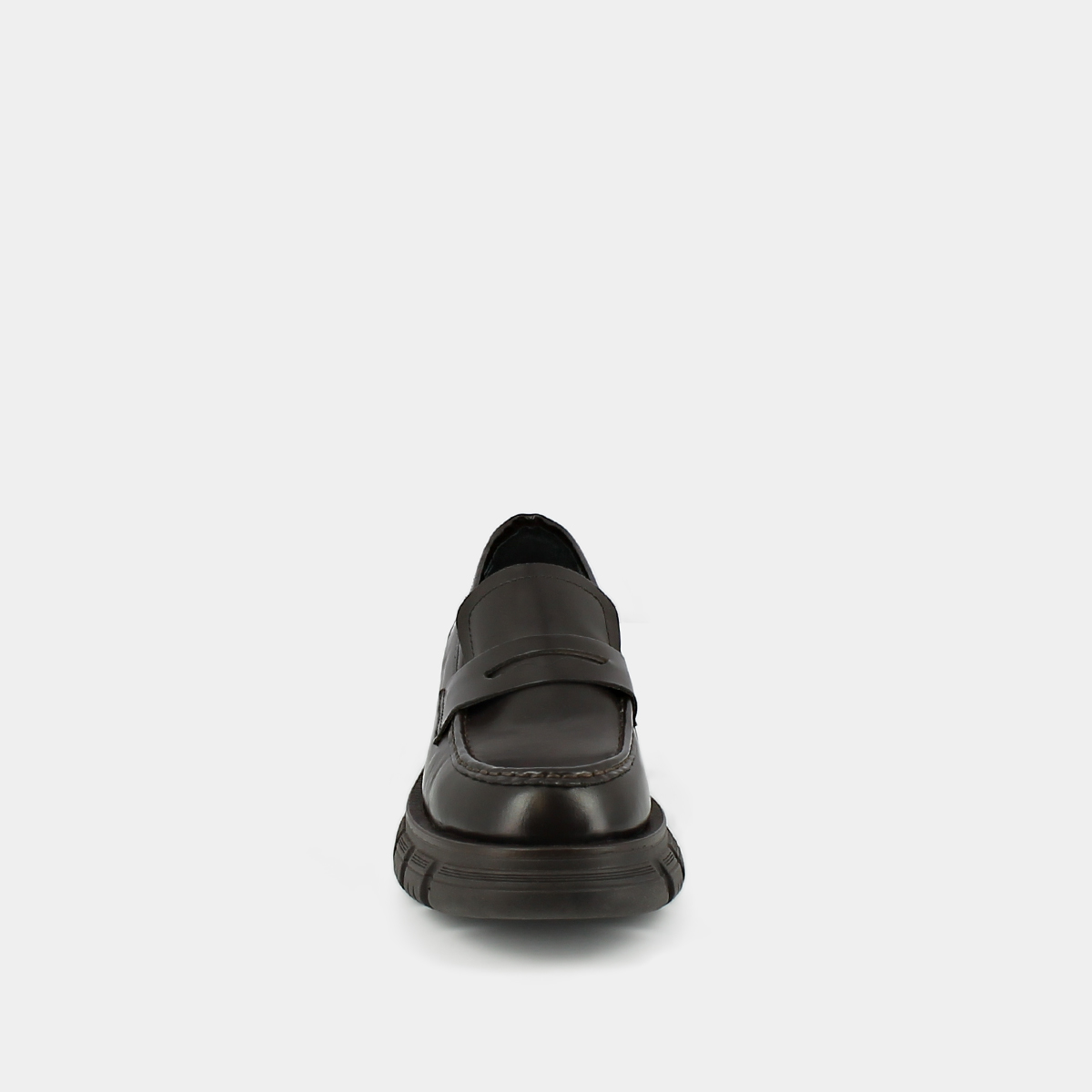 Moccasins with notched soles in brown shiny leather | DIAQ