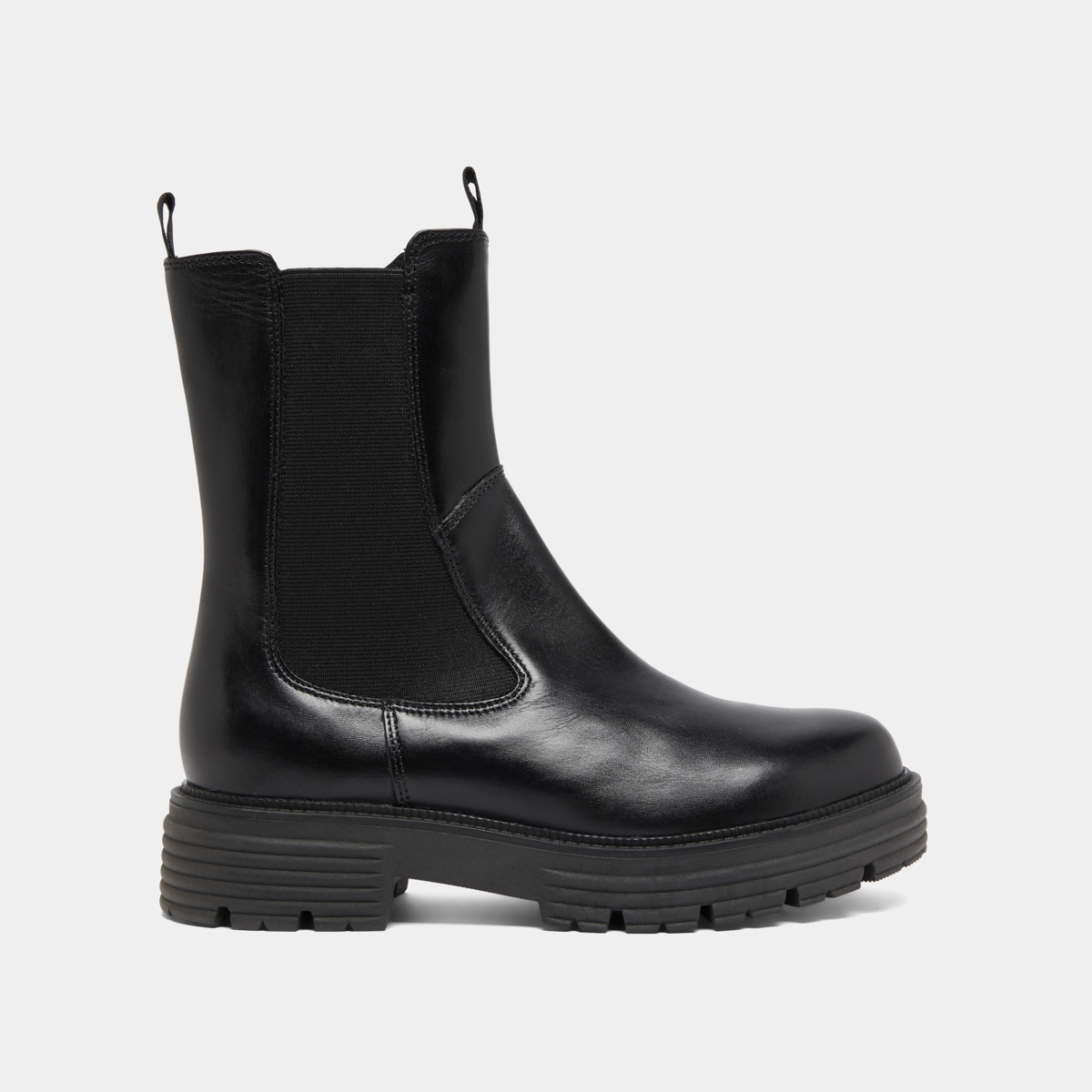 Ankle boots with notched soles in black leather | ANTONELLE