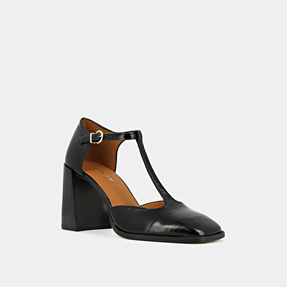 Babies high heels and square toes with straps in black shiny leather | vallon