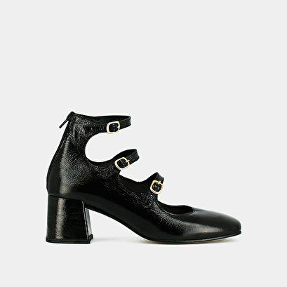 Straps and heels in black shiny leather | arena