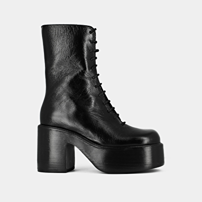 Platform boots with laces in brown aged leather | baguette
