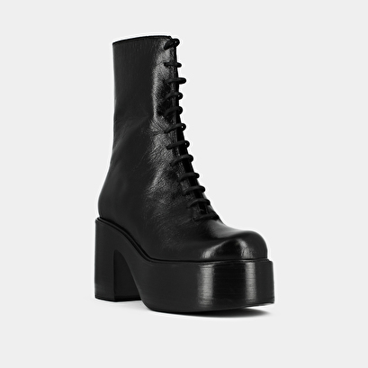 Platform boots with laces in brown aged leather | baguette