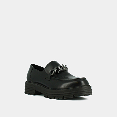 Loafers with chains and notched soles in black leather | antony