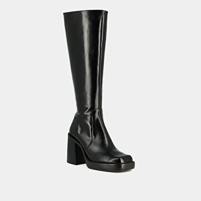 High boots with thick heels and square toes black leather calf size M | BONBON