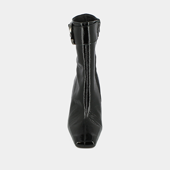 High heel ankle boots with buckles and round toes in black pleated patent leather | BANDOL