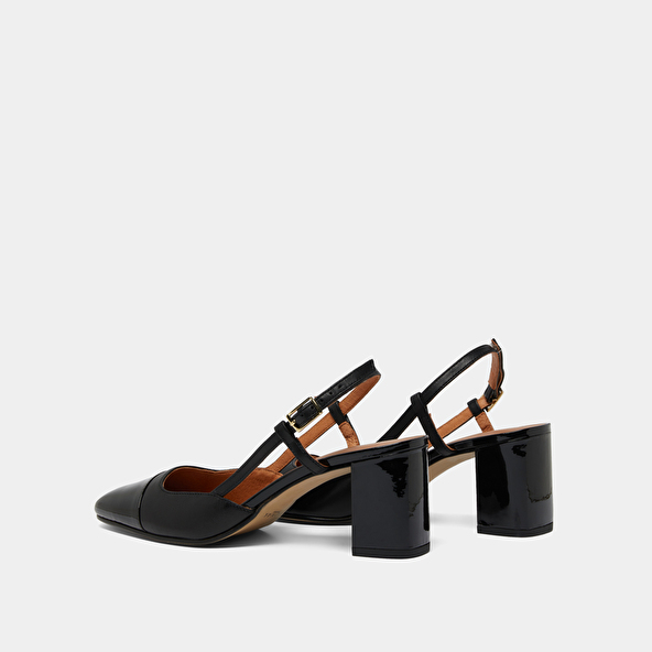 Mary Janes with heels in black patent and leather | DHAPOP