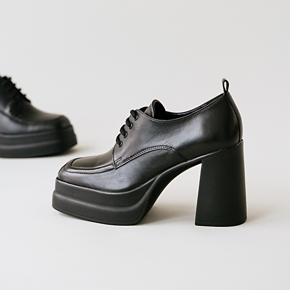 Platform derbies with square toes in black leather | PAILLASSON