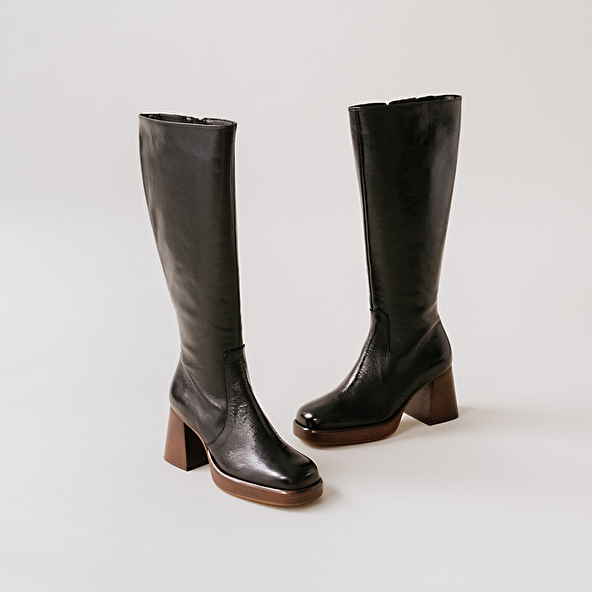Platform boots in black distressed leather calf size M | BETINA