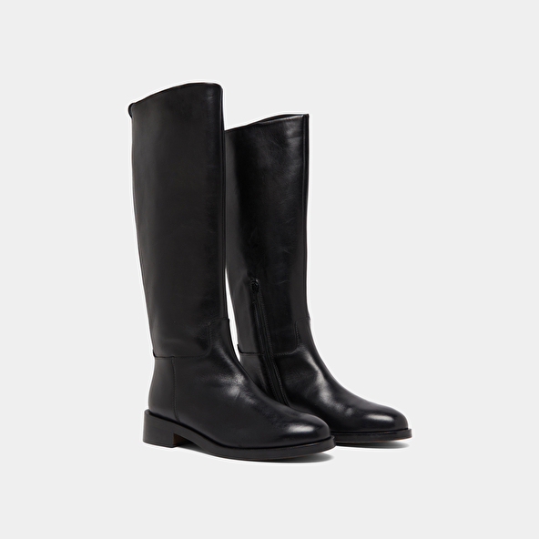 High boots in black leather | MACARON