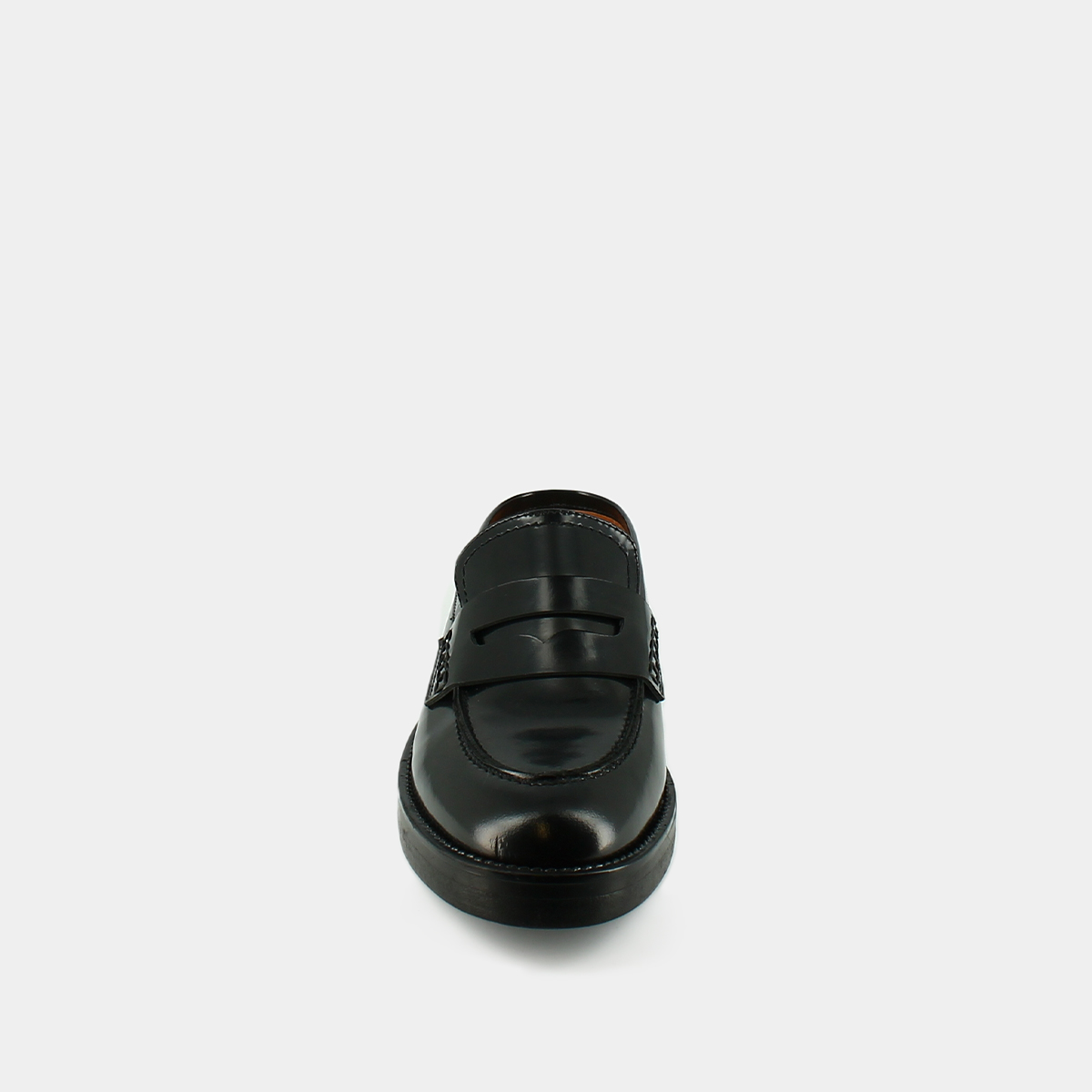 Flat heel loafers with round toe in black shiny leather | ALISE