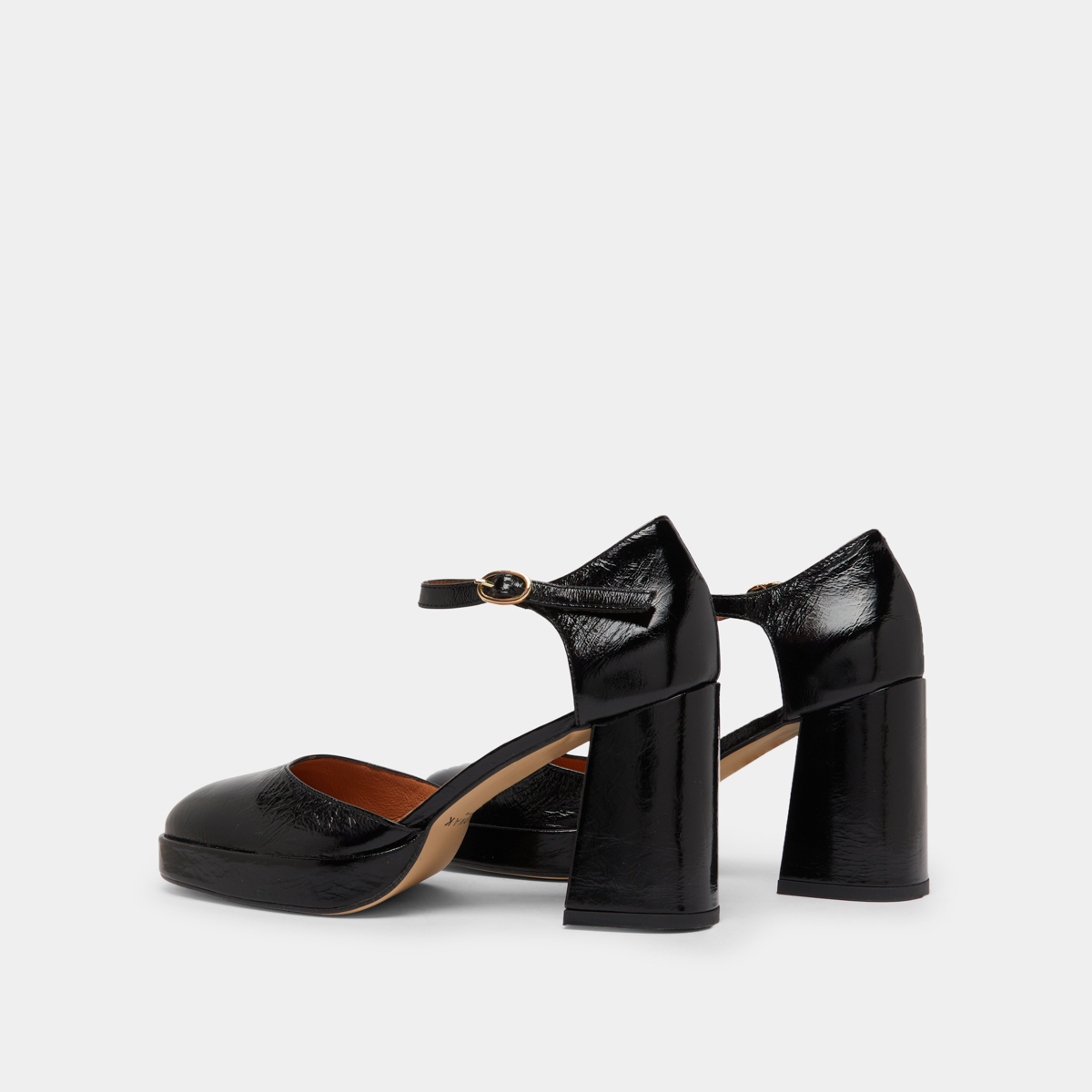 Heeled square-toe baby shoes in black shiny leather | VERO