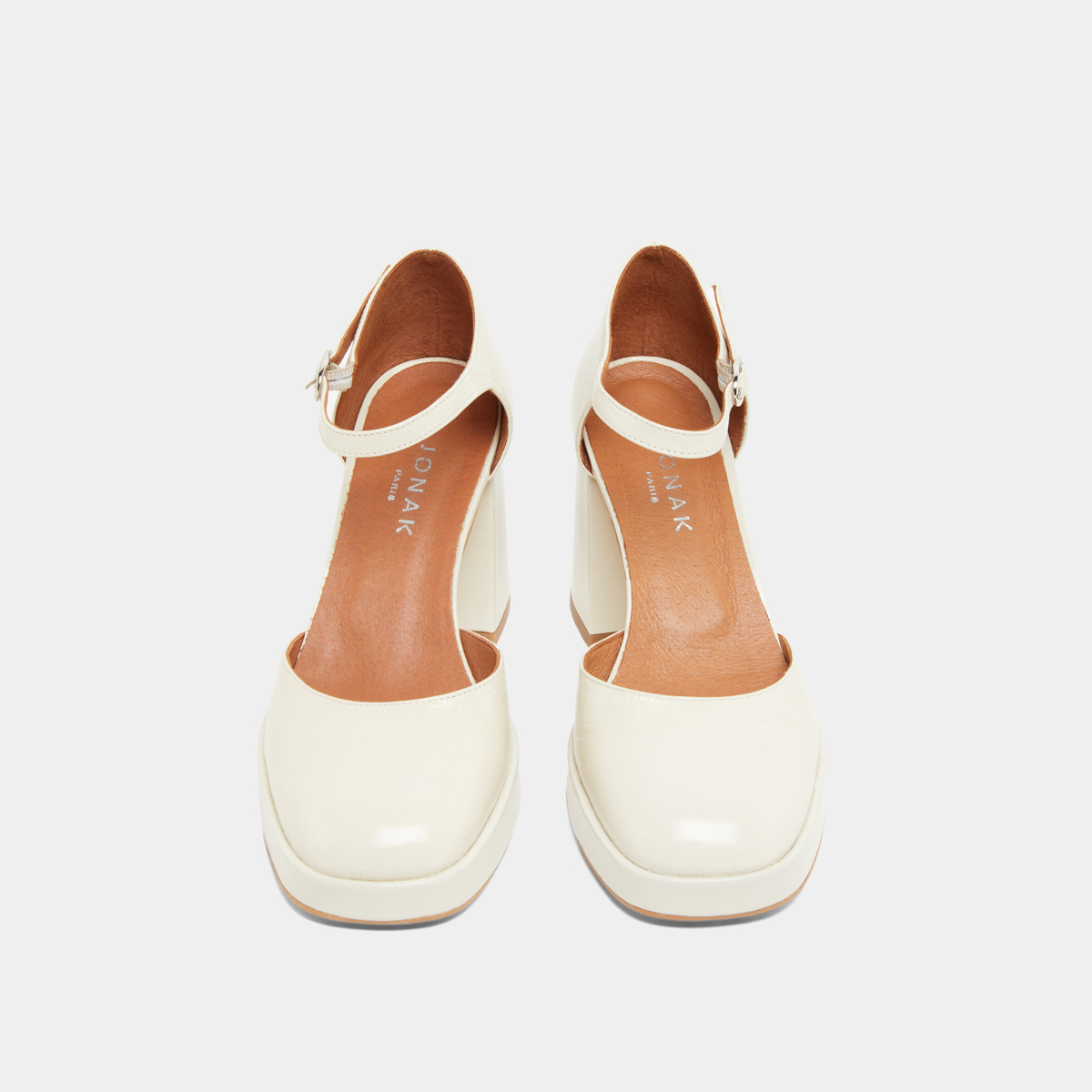 Square toe slippers with strap in ecru shiny leather | VERO