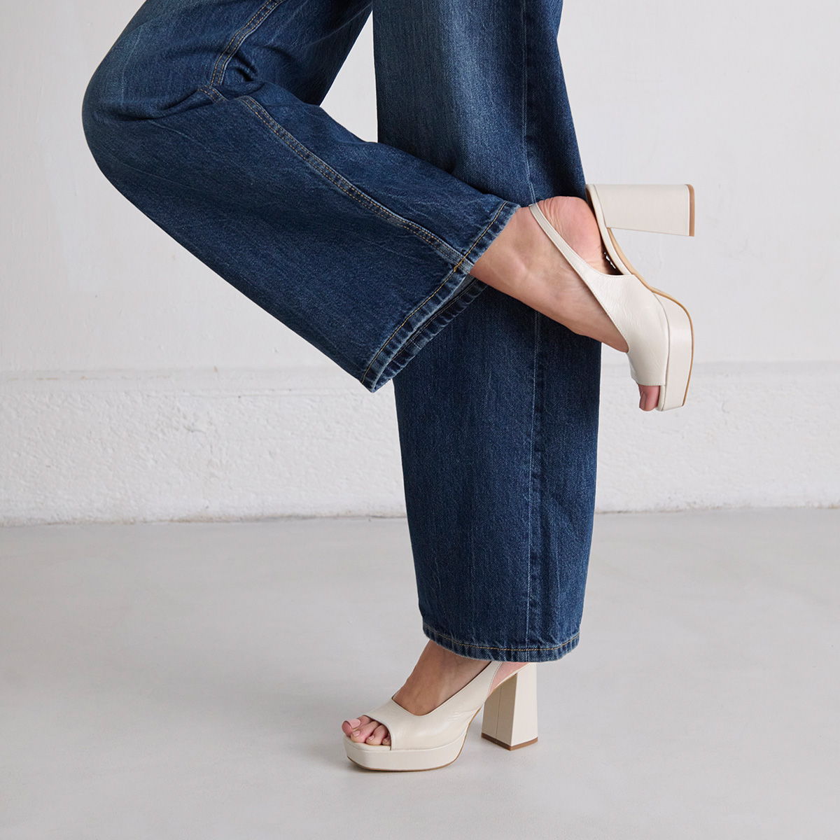 Square toe pumps with high heels in ecru aged leather | VLAD