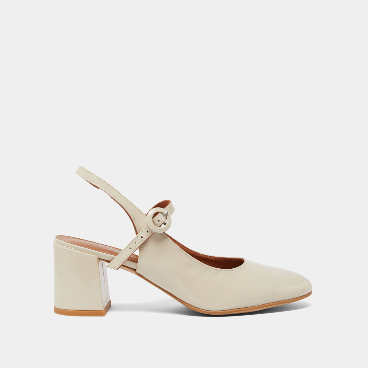 Pointed toe pumps with heels in ecru patent | DOLLAR