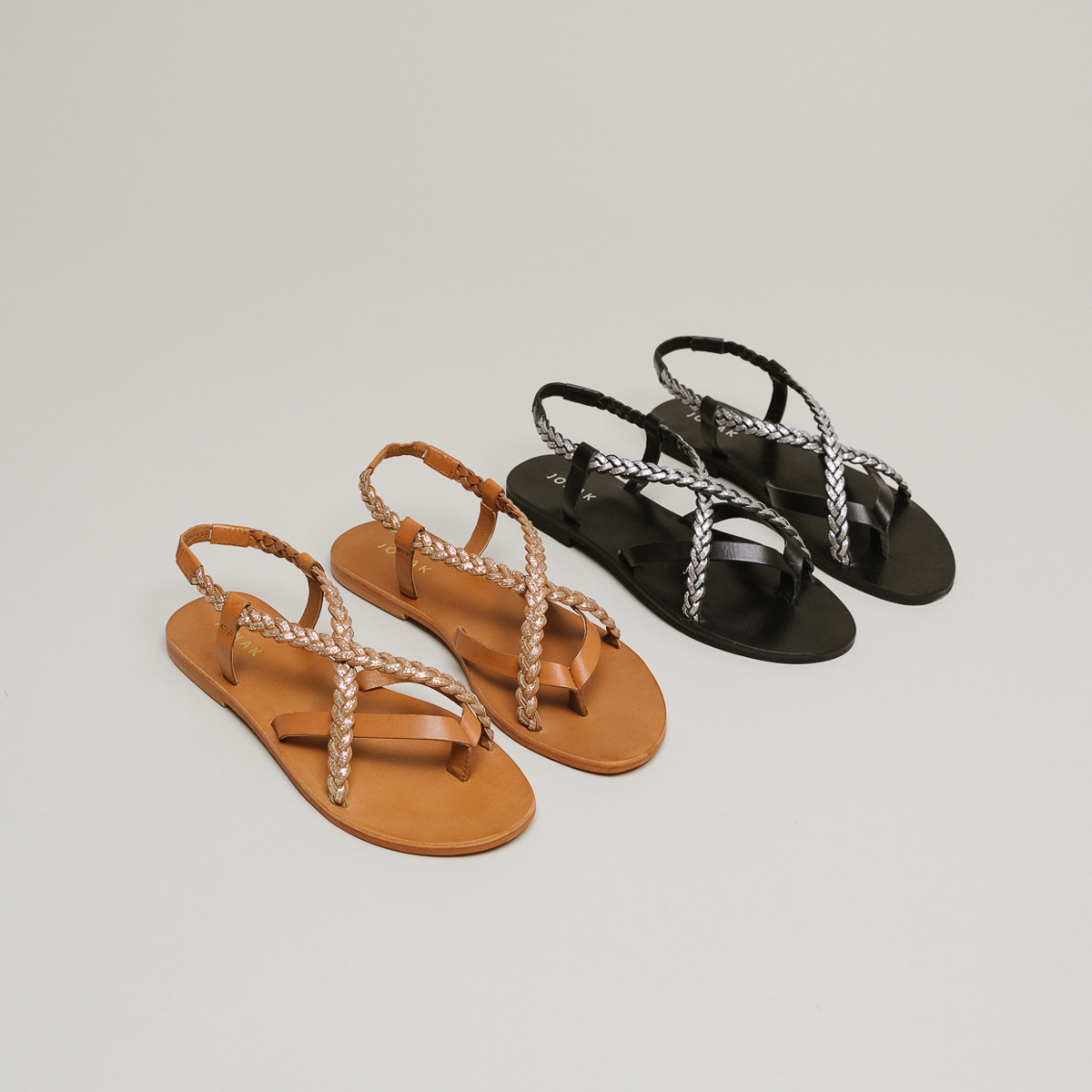 Sandals with straps in leather camel and gold | WARREN
