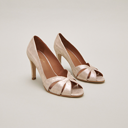 Open toe pumps in platinum lamine velvet | dalbo