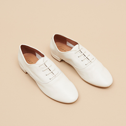 Flat heel richelieus in ecru leather | ADENISE