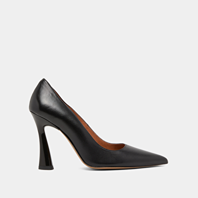 High heel pumps in black leather | DABATE