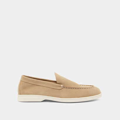 Closed toe loafers in beige suede | ORLANE