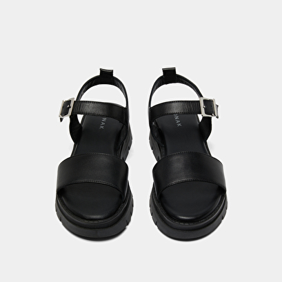 Platform sandals with straps in black leather | ask