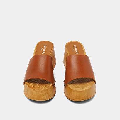 Platform mules with open toes in cognac leather | ELENA