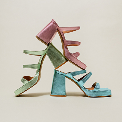 Mules with straps and square toes in turquoise metallic leather | donzelle